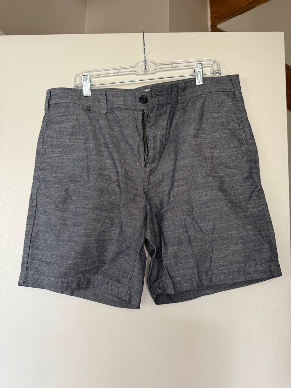 Eddie Bauer Men's Flat Front Shorts in Charcoal Heather